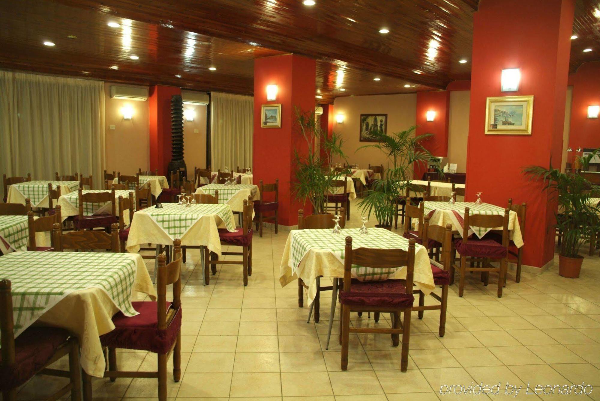 Hotel Virgilio 트로페아 레스토랑 사진